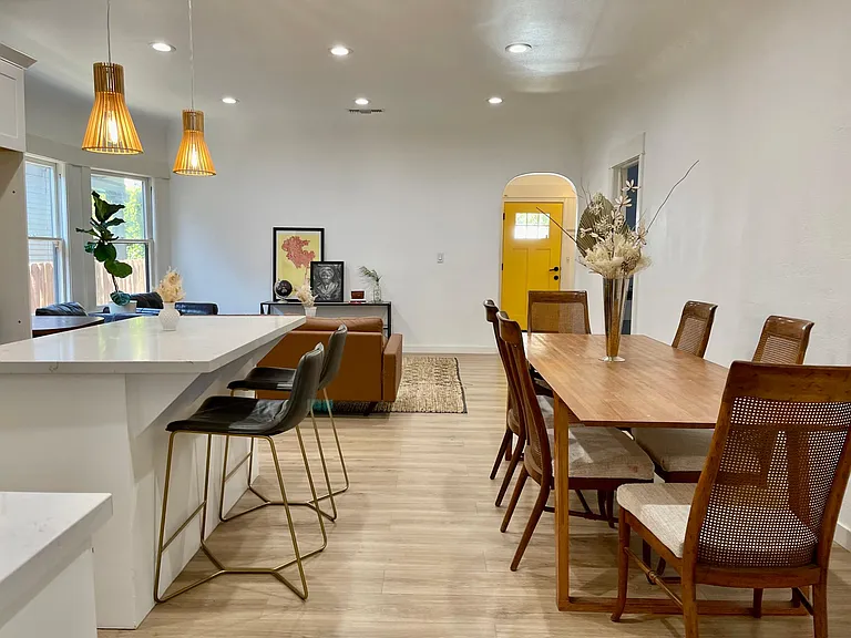 Large open concept living room/kitchen
