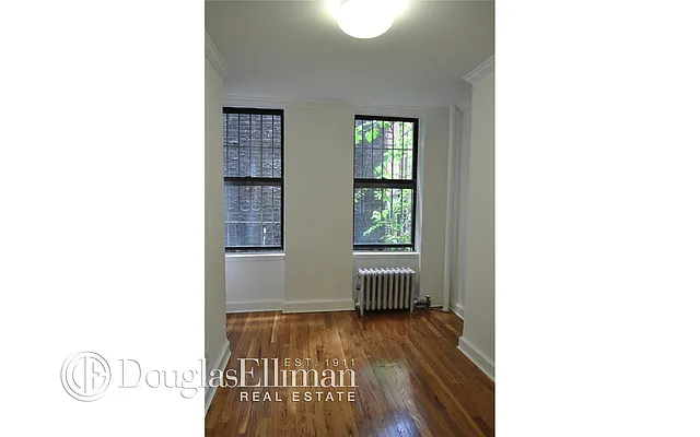 Rented by Douglas Elliman | media 32