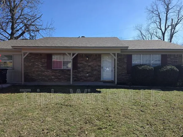 4 Georgeann Cir, Jacksonville, AR 72076