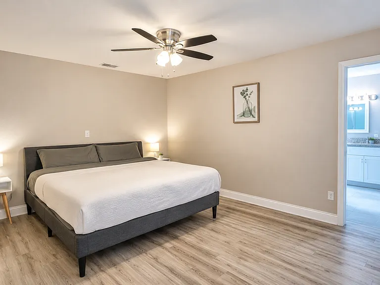 4433 W Oklahoma Ave — Photo 6