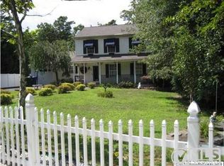 98 Moonlight Ct, Toms River, NJ 08753