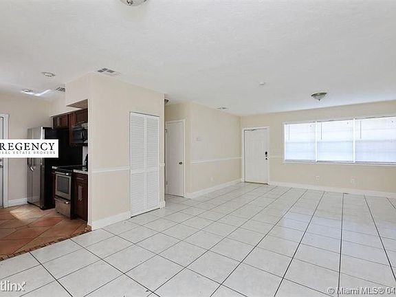 3rd image of 300 NW 193rd St