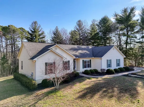 48 12 Point Rd, Blairsville, GA 30512