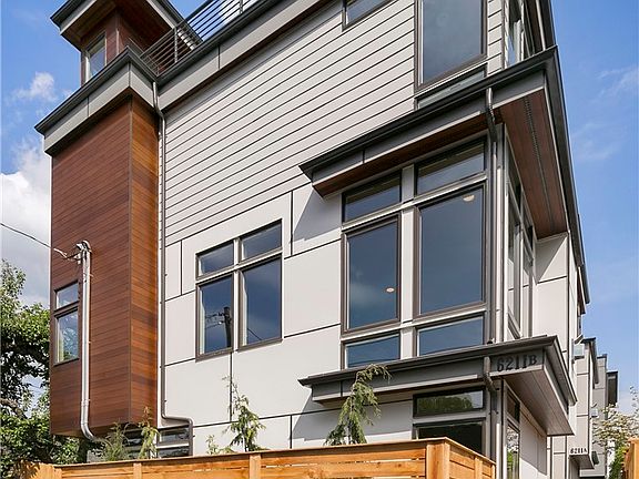 3rd image of 6211 B 9th Avenue NE