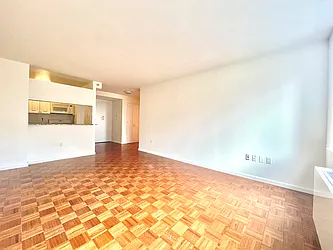 Rented by Addison Property Group