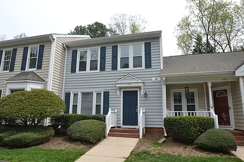 110 Riverwalk Cir Photo 1