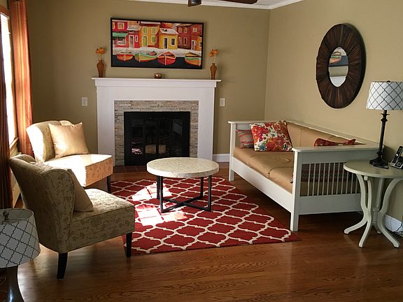 Livingroom with fireplace