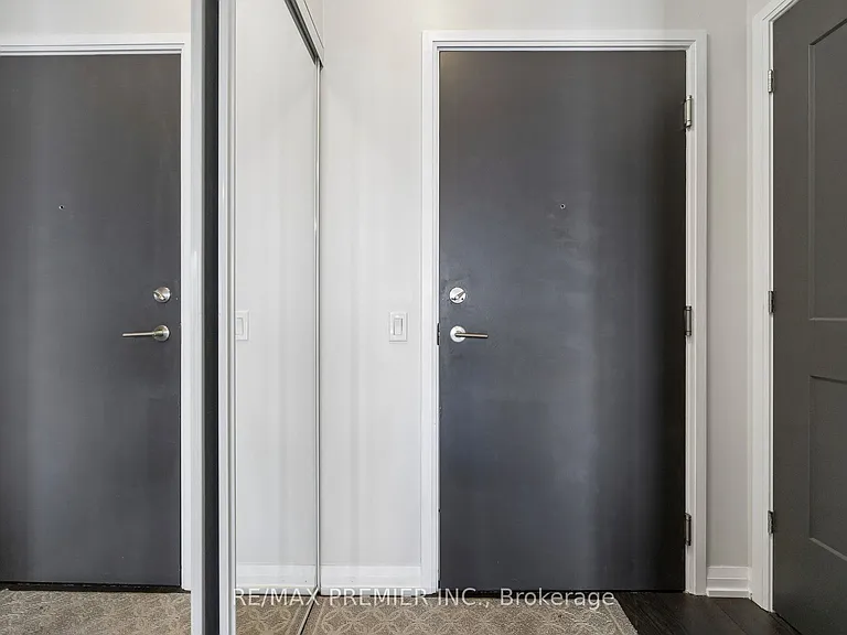 7895 Jane St #1717 — Photo 17