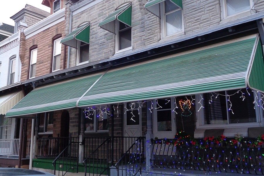 2nd image of 1450 Moss St