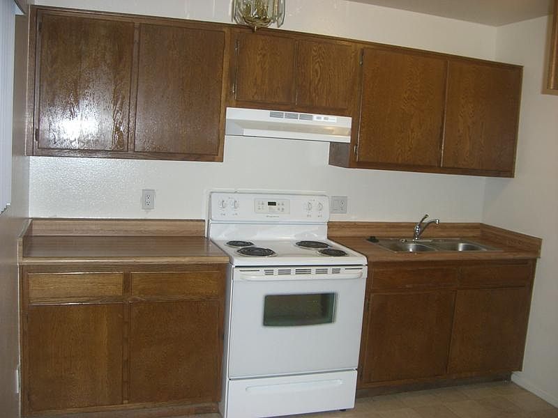 1st image of 3412 Chapman St
