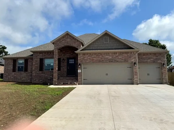 942 Round Top St, Prairie Grove, AR 72753
