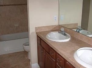 4th image of 208 Lisa Ann Ct