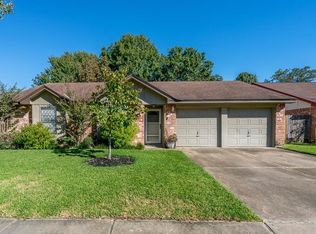 16342 Pebbleglen Dr, Houston, TX 77095
