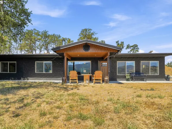 9700 Roberts Creek Rd, Roseburg, OR 97470
