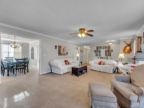 4th image of 5814 Country Meadow Dr
