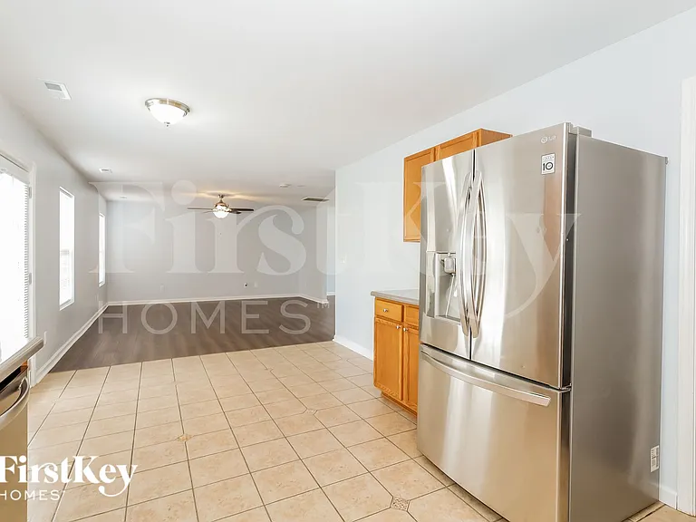 16315 Circlegreen Dr — Photo 9