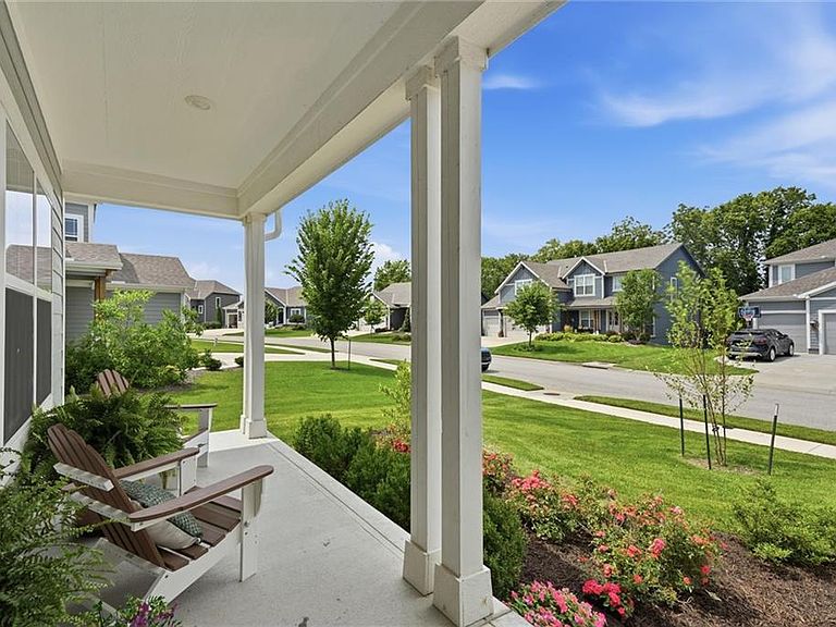 Listing photo 4