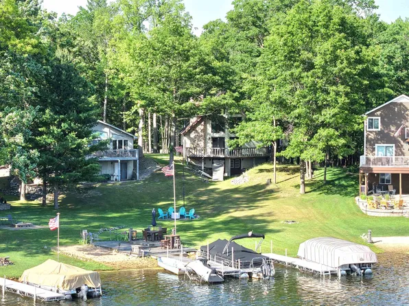 4751 Appleby Ct, Gladwin, MI 48624