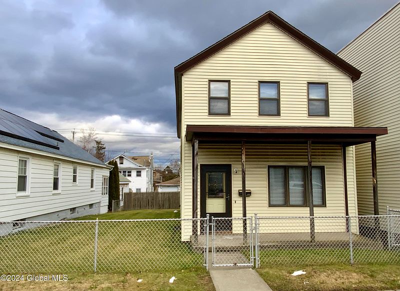 4th image of 1336 6th Avenue