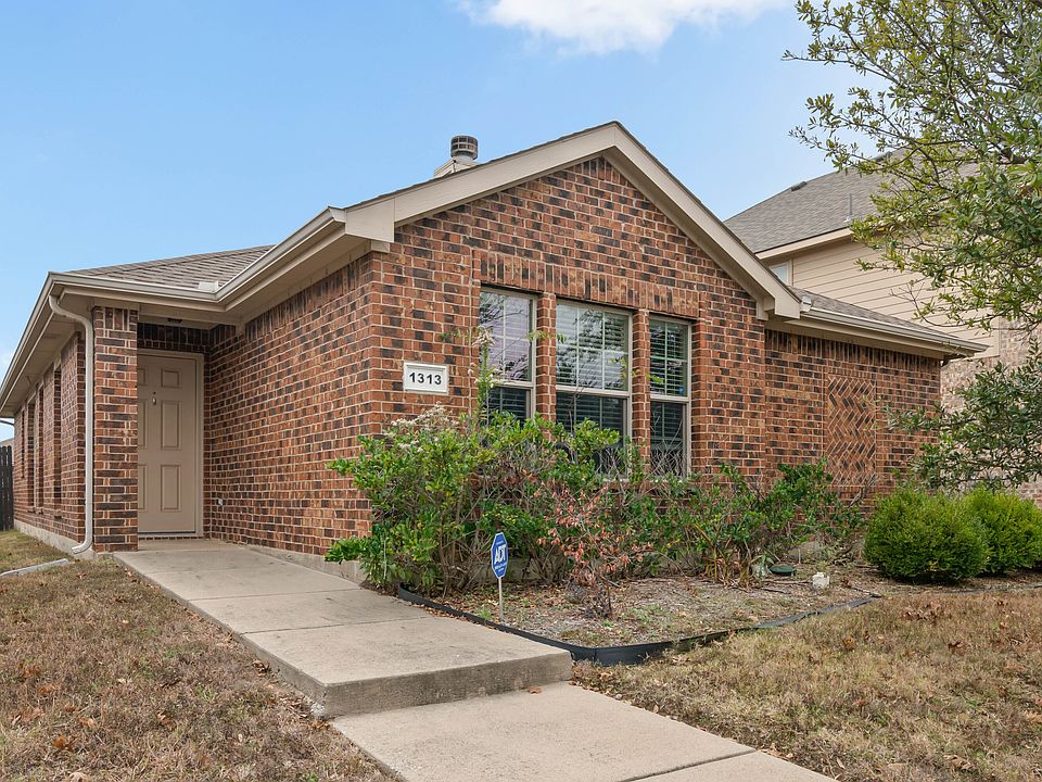 1st image of 1313 Honeywood Ln
