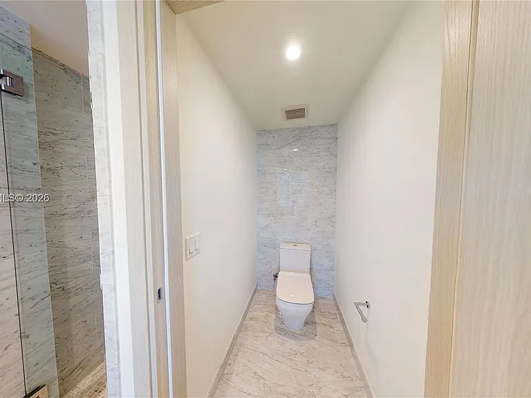 1000 Brickell Plz #3915 — Photo 13