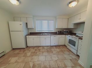 40 Dean St UNIT B, Stamford, CT 06902
