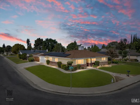 2505 Courtleigh Dr, Bakersfield, CA 93309