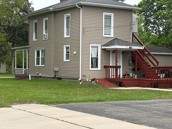 2nd image of 1202 1st Ave