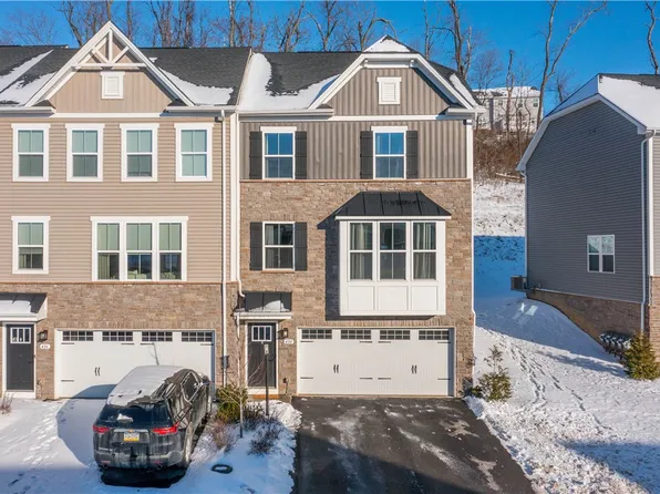 438 Greenwood Dr N, Canonsburg, PA 15317