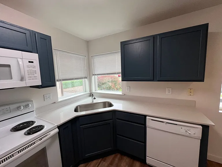 805 E White Birch Ave — Photo 10