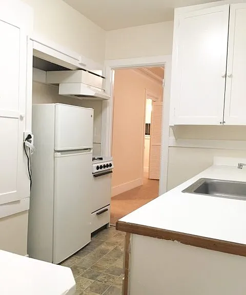 Madison Court — Photo 29