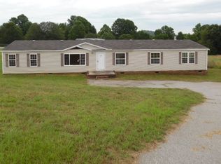 904 Dempsey Ct, Inman, SC 29349