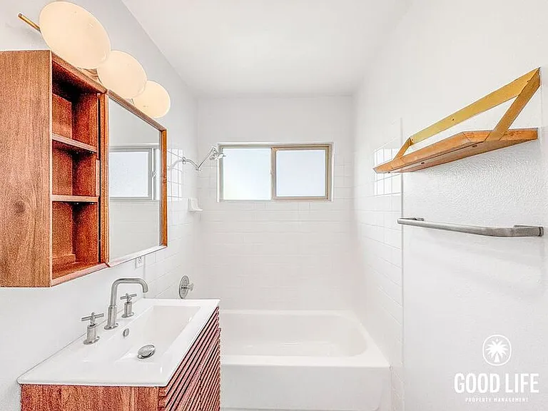 720 W Lewis St W #14 — Photo 9