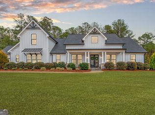 404 Fox Valley Dr, Monroe, GA 30656