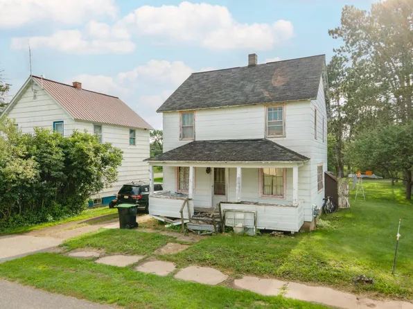 50 Bengal St, Caspian, MI 49915