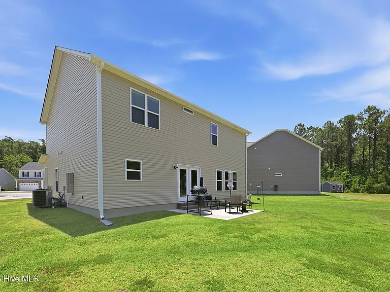 126 Station Yard Rd — Photo 32