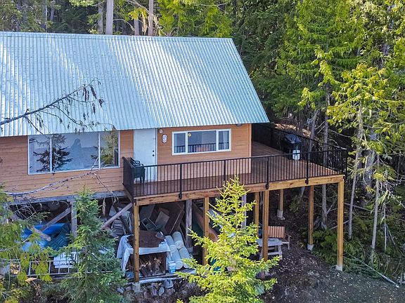 3rd image of 5305 E Barriere