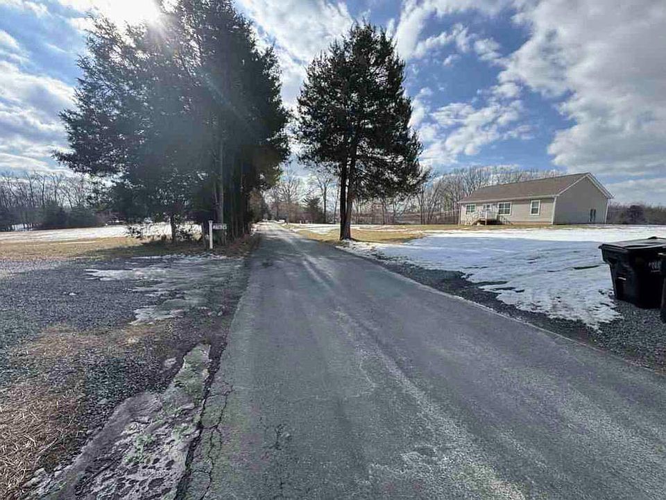 2nd image of 27629 Tatum Rd