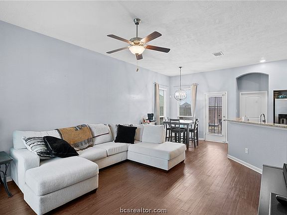 5th image of 2054 Positano Loop