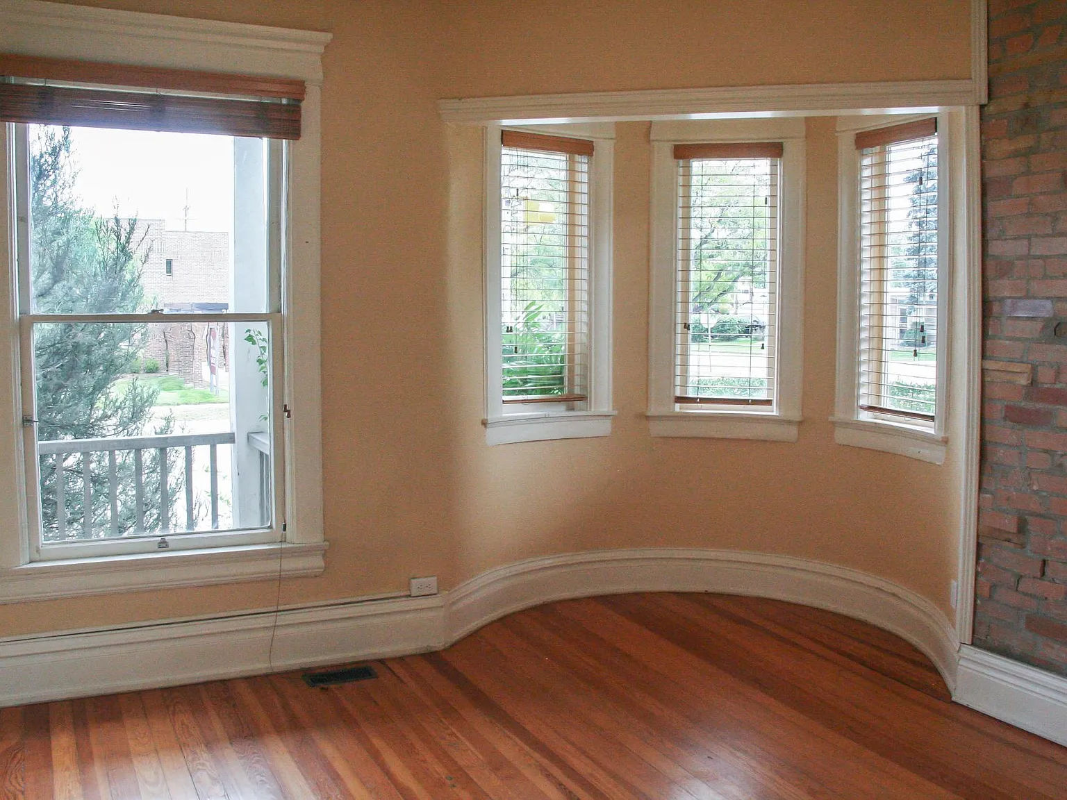 2 bed, 963 sqft, $2,850 — Photo 4