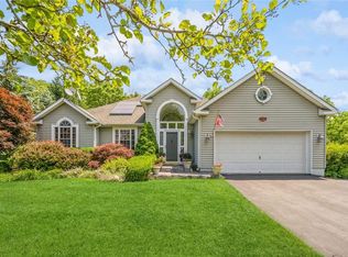 139 Village Dr, Florida, NY 10921