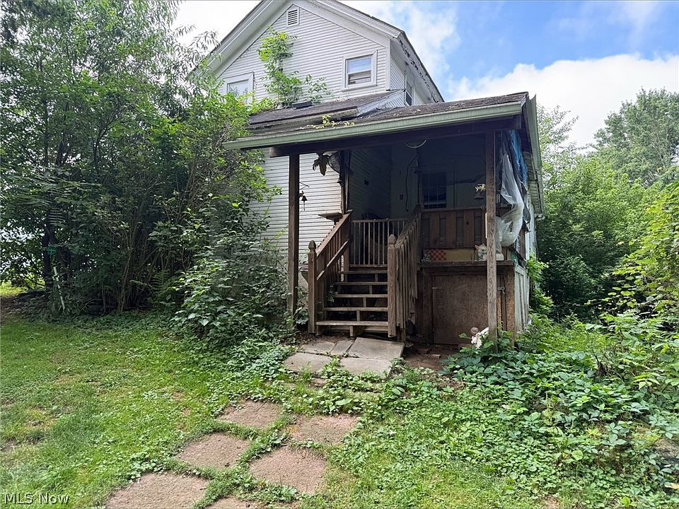 1st image of 7985 Leaver Ave NW