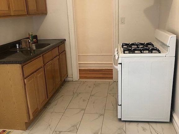 3rd image of 1735 Lafayette Ave #5C