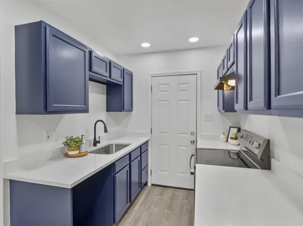 1125 E Tucker St, Fort Worth, TX 76104