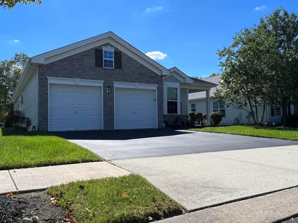 14 Keswick St, Galloway, NJ 08205