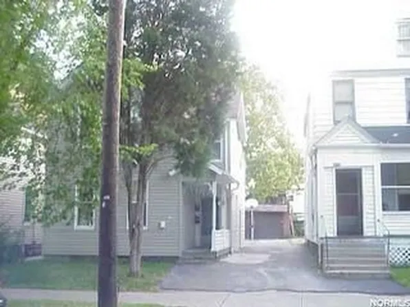 1390 E 45th St, Cleveland, OH 44103