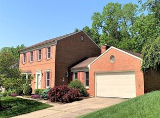 2427 Turnberry Dr, Cincinnati, OH 45244