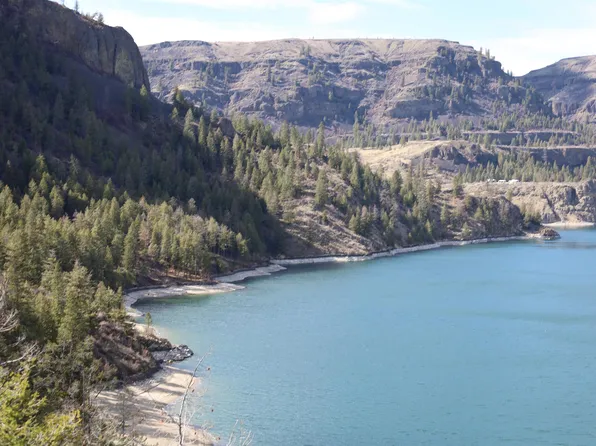 21155 Lake Roosevelt Dr E, Creston, WA 99117