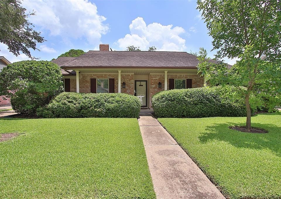 1st image of 7415 Lacy Hill Dr