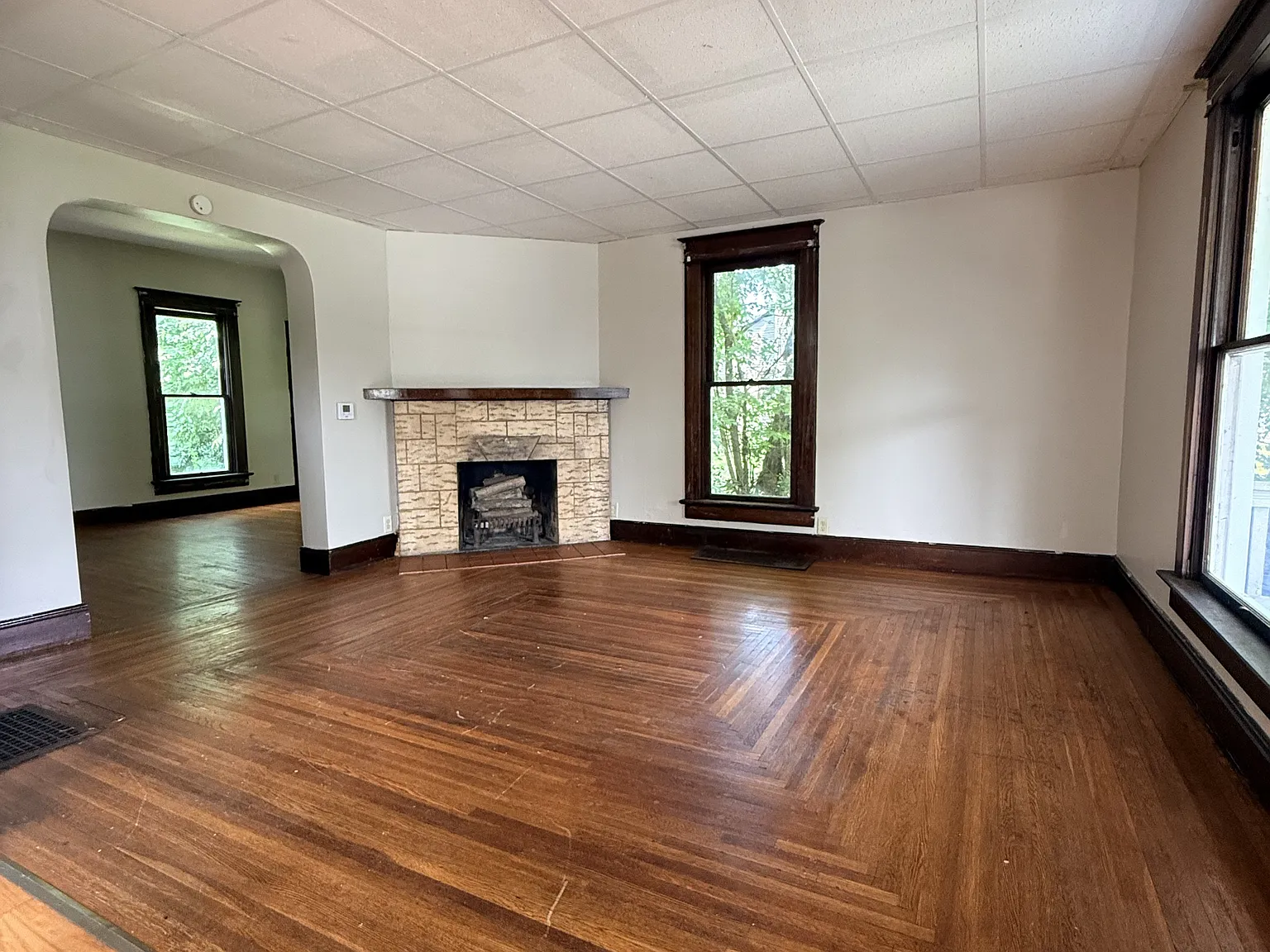 430 Elmwood Pl - Unit 1 — Photo 3